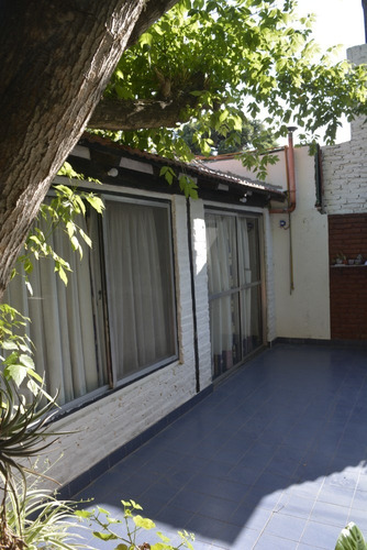 Imagen 11 de 13 de Vende Casa Con Escritura Longchamps