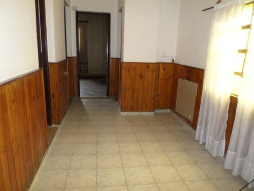 Imagen 3 de 13 de Casa Con Patio Y Terraza