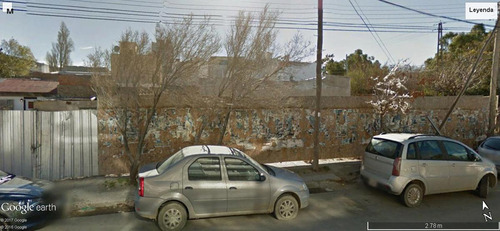 Inmobiliaria Comodoro - Excelente Terreno En Esquina, Sobre Boulevard Arbolado.