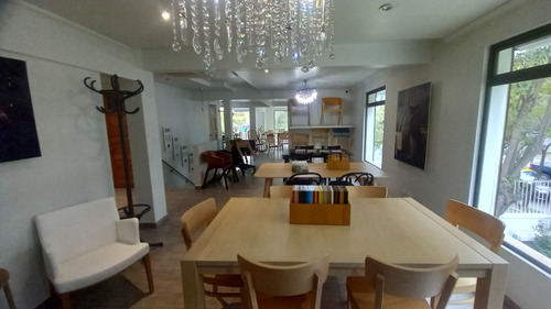 Excelente Casa Con Uso Comercial