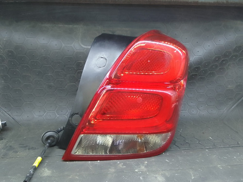 Calavera Derecha Chevrolet Trax 17 - 22 Led Original