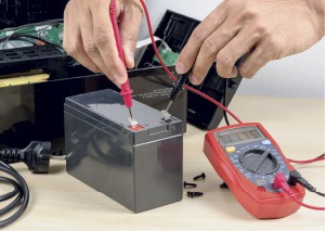 Imagen 6 de 10 de Reparación De Ups / Cambio De Batería / Matenimiento