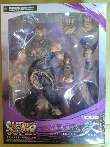 Gouki Akuma Play Arts Kai Street Fighter (Usado)