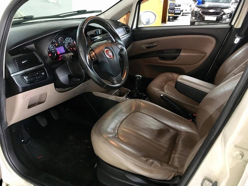 Fiat Linea 1.8 Essence 16v Flex 4p Manual