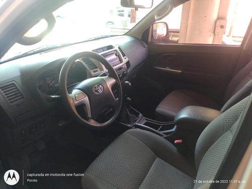 Imagen 7 de 8 de Toyota Hilux Sr