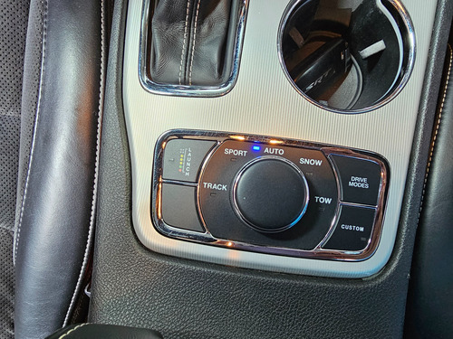 Jeep Grand Cherokee 6.4 Srt-8 At