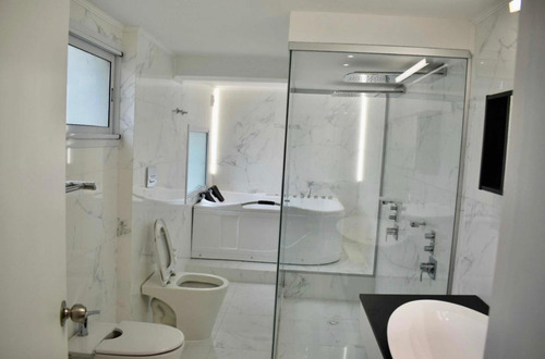Vendo Con Renta De Usd 3.000 Chalet Con Piscina. Parque De 1.400m2 En Esquina De Dos Avenidas Pinar Sur.