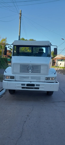 Imagen 5 de 14 de Mercedes Benz 1215