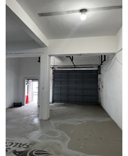 Local Comercial Con Oficinas En Venta En El Centro De Monterrey