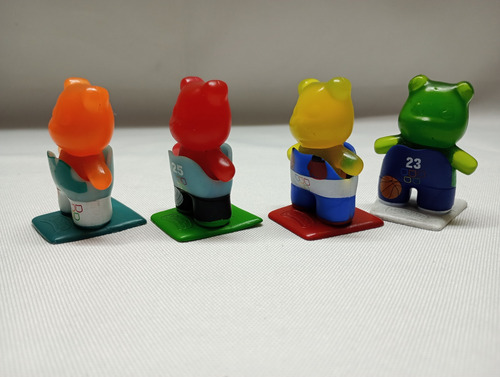 Muñeco De Plástico Panditas Plak Olimpicos De Ricolino 2022 (Usado)