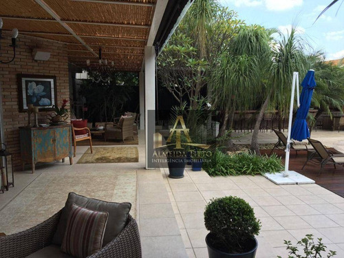 Imagem 3 de 13 de Maravilhosa Casa À Venda No Residencial 2 Em Alphaville Com 1.055 M² De Área Construída - Confira! - Ca2855