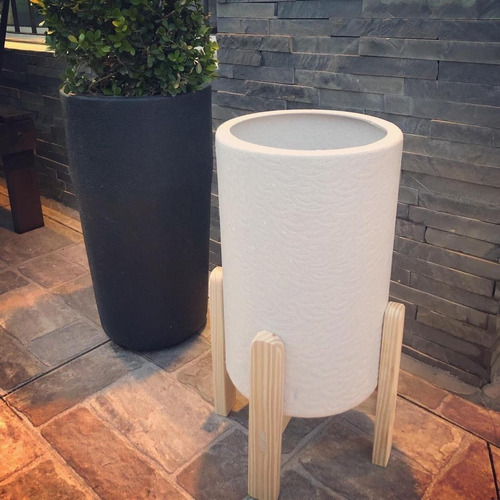 Maceta Con Soporte De Madera Artesanal