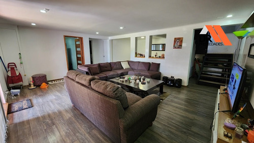 Casa Grande Y Moderna En Macul Remodelada Y Lista Para Ti