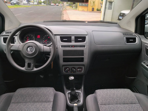 Imagem 7 de 14 de Volkswagen Fox 1.0 Mi 8v Flex 4p Manual
