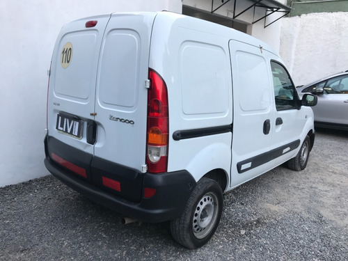Imagen 15 de 24 de Renault Kangoo Confort 1.6 1pl Año 2018 - Liv Motors