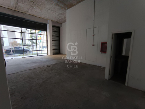 Local A Pasos De Av. Vicuña Mackenna Pte - 70m2