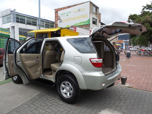 Toyota Fortuner 2.7 Wt-i 4x2