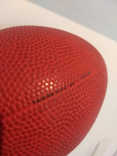 Imagen 5 de 5 de Pelota Fútbol Americano Únia Pvc Año 1990! Disney Original