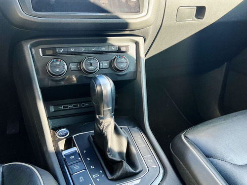 Volkswagen Tiguan 5p Highline L4/2.0/T Aut