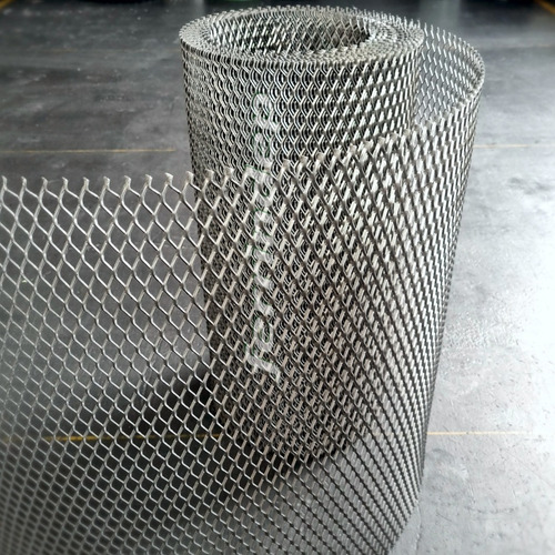 Malla Metál Romboidal Desplegado 8x17mm Rollo 50cm X 10mts