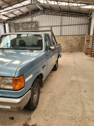 Ford F-100 3.9 Lujo D
