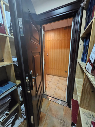 Tejada Arriendo Comercial 12oficinas+3baños+6estacionamiento