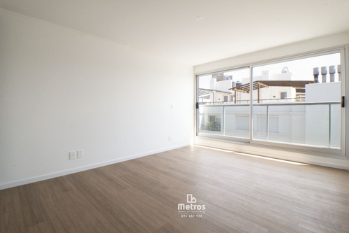 Imagen 11 de 14 de Penthouse 3 Dorm. Venta En Av. Américas - Frente Al Lago