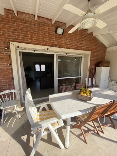 Casa En Venta 4 Dormitorios Pileta En Los Jazmines, Pilar Del Este, Pileta Y Parrilla