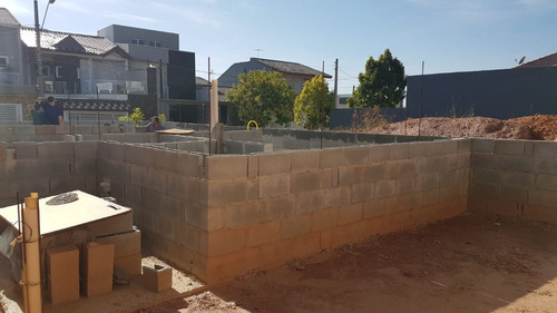 Terreno Quitado. Já Em Fase De Construção ( R$ Abaixo Do Mercado) Excelente Localização  Área De Expansão Mogi.