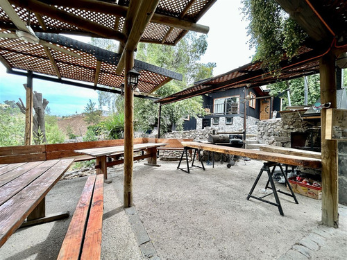 Casa En Venta De 2 Dorm. En Colina
