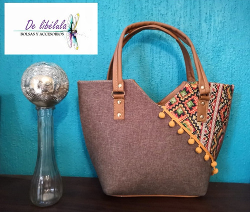 Bolsa Gris Con Pompones