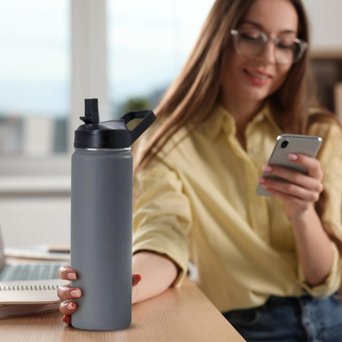 Botella De Agua Deportiva Genérica De Acero Inoxidable Con A