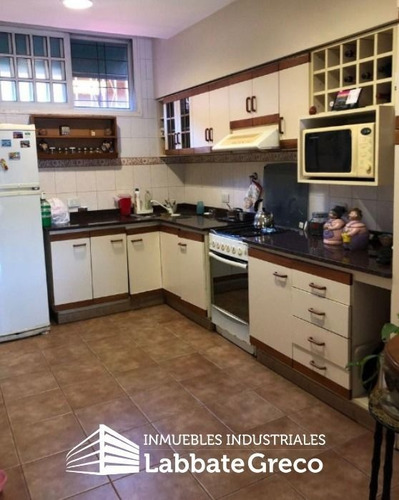 Imagen 5 de 9 de Galpon En Venta En Caseros