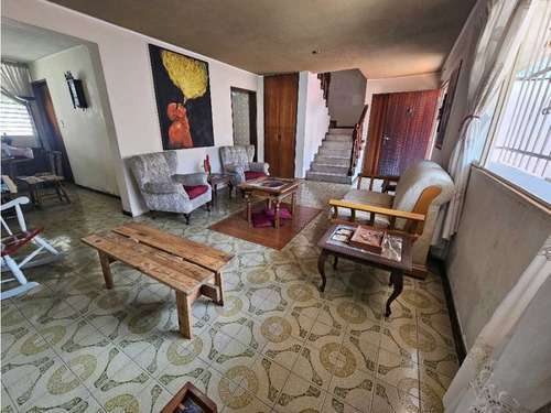 Casa En Venta En El Llanito