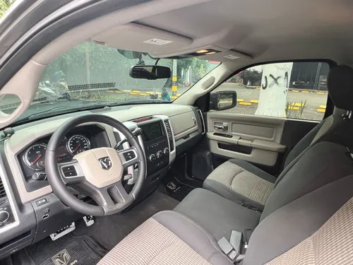 Dodge Ram 5.7 1500 Slt 4x2