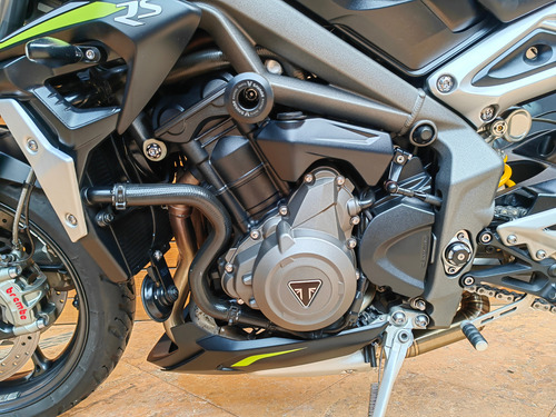 Triumph Street Triple Rs Equipada