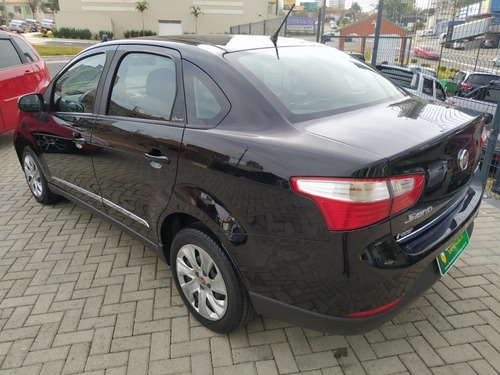 Imagem 5 de 11 de Fiat Grand Siena 1.4 Flex Attractive Manual Completo
