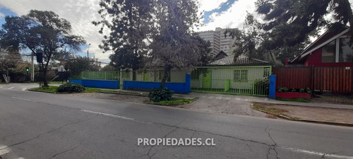 Casa En Venta De 3 Dorm. En Ñuñoa