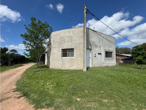 Vendo Casa En Acceso A Concepción Del Uruguay, Entre Ríos