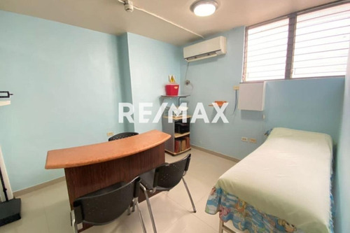 Imagen 7 de 15 de Centro Clinico En Venta Sector Bellas Artes Maracaibo Marisabel Fernandez