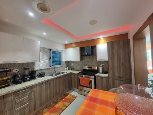 Venta De Apartamento Amueblado 2 Habitaciones En Renacimiento