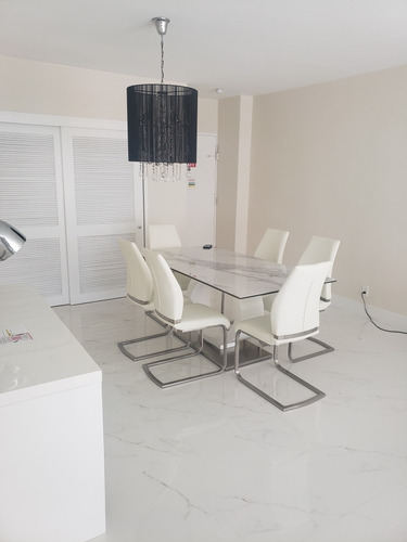 Apartamento En Miami 2 Dormitorios 2 Baños .sobre El Mar