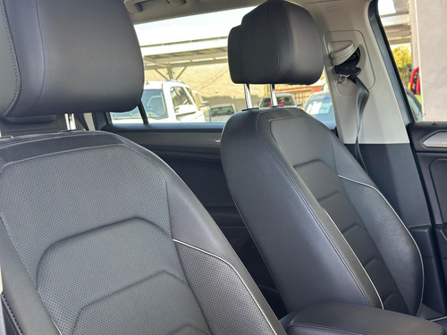 Volkswagen Tiguan 5p R-Line L4/1.4 Aut.
