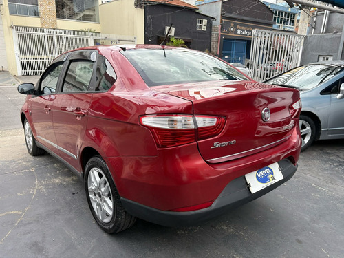 Fiat Grand Siena 1.6 16v Essence Flex Dualogic 4p