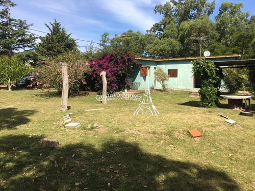2 Casas En En 2 Terrenos- Ref: 3456