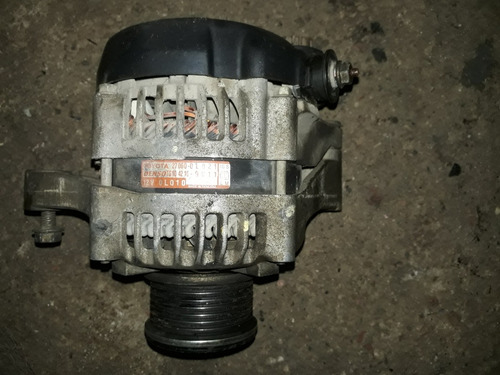 Imagen 1 de 6 de Alternador De Toyota Hilux 2.5 Y 3.0 (original Denso)