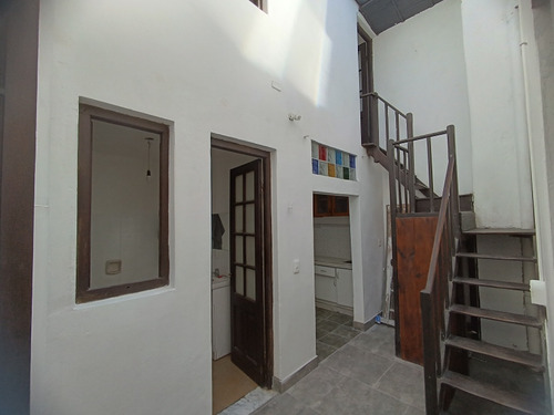 Dueño Vende Casa + Dos Apartamentos. Padrón Unico. Reducto