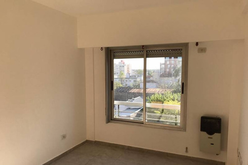 Imagen 5 de 6 de Departamento En Venta En Moron Sur