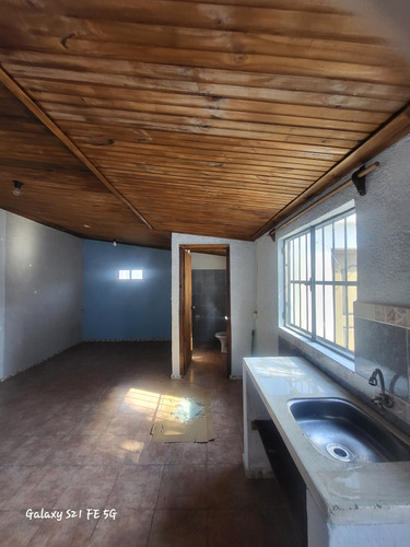 Monoambiente Bien Ubicado En Villa Del Cerro