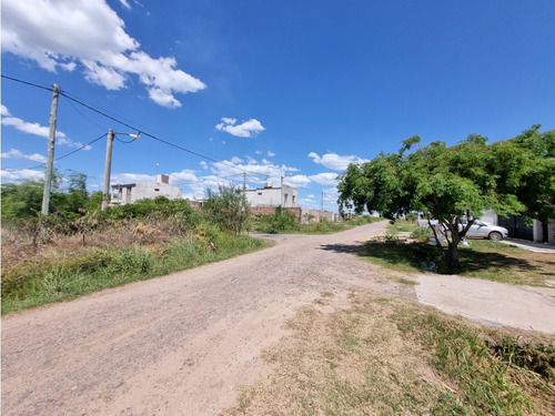 Terreno En Zona Norte, 10 X 31,25, Me Venden Rápido!